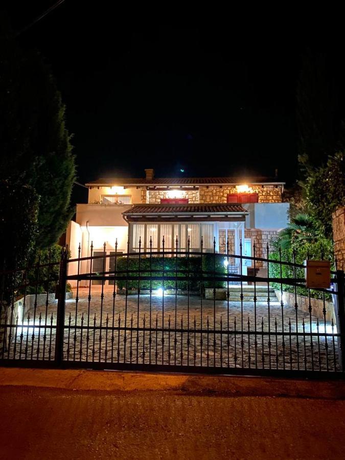 Vila Regi 메덜린 외부 사진